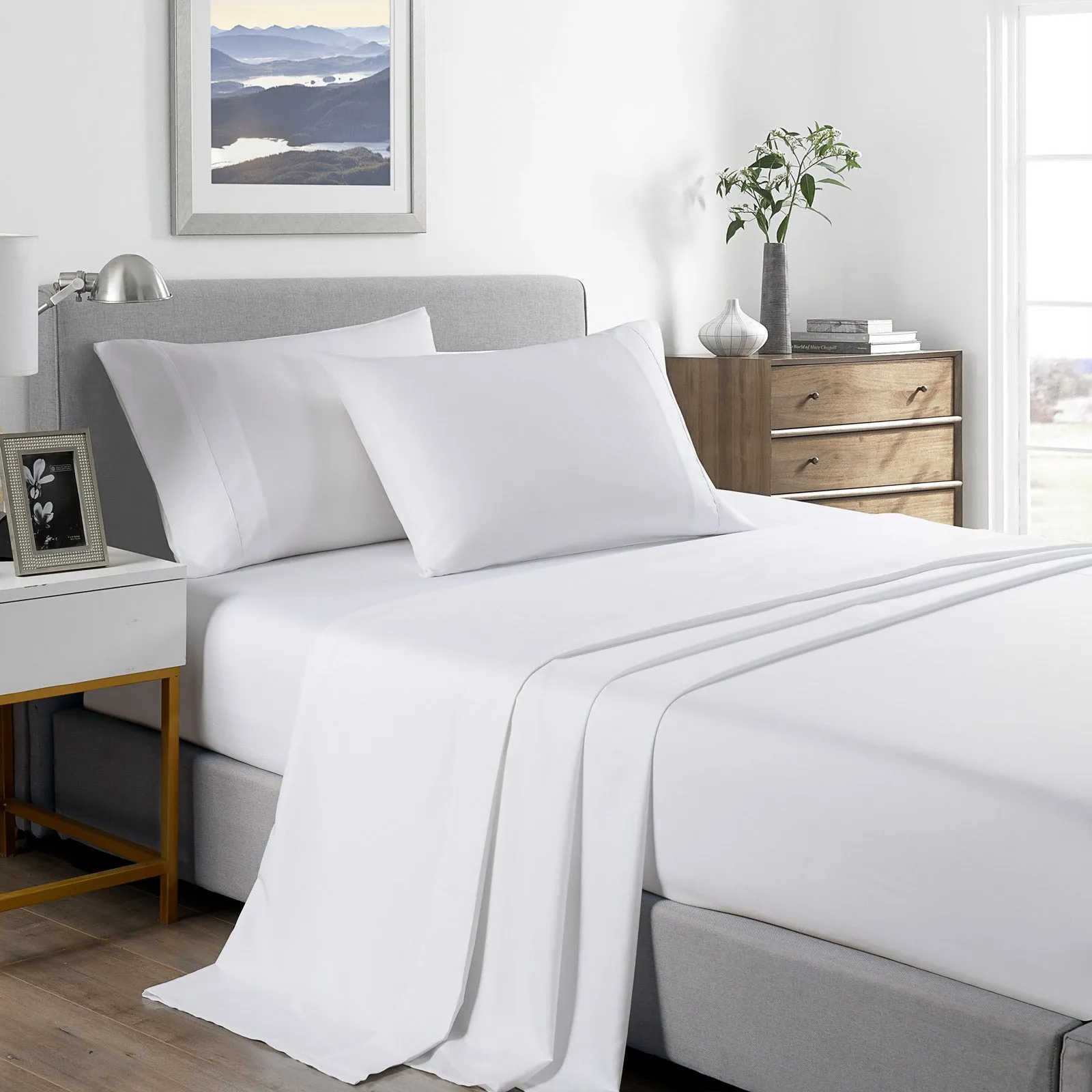 2000 Thread Count Bamboo Cooling Sheet Set | Ultra Soft Bedding | King | White