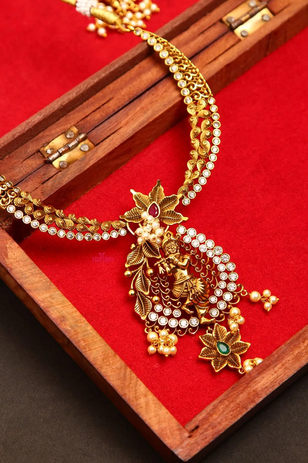 Antique Finish Krishna Pendant Short Necklace Set