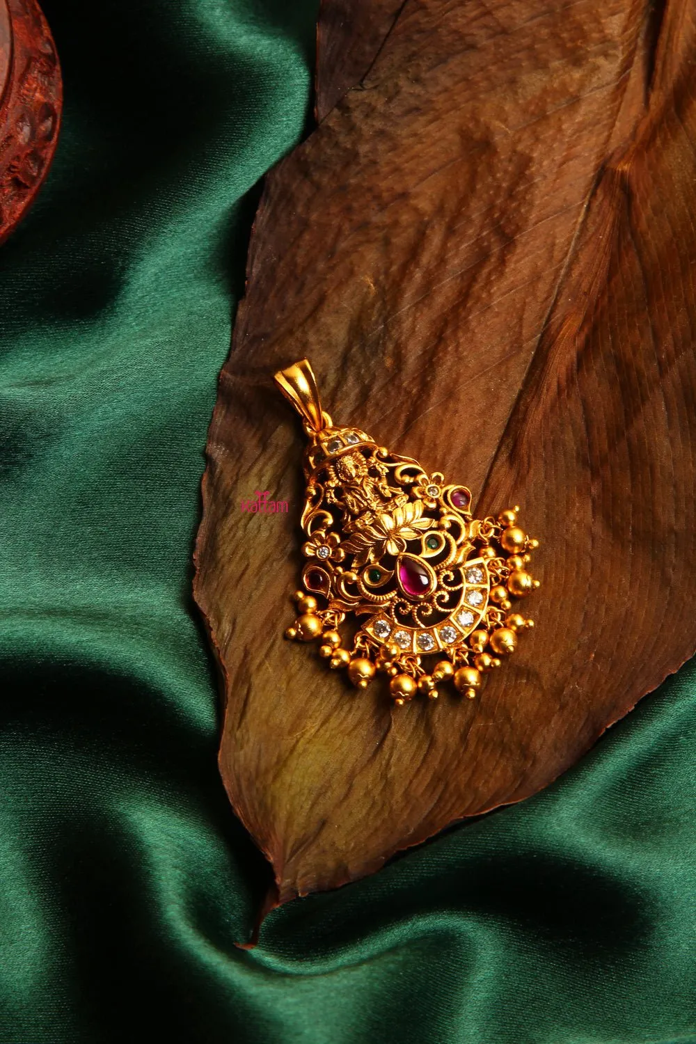 Goddess Lakshmi Pendant and Jhumka Set (No chain)