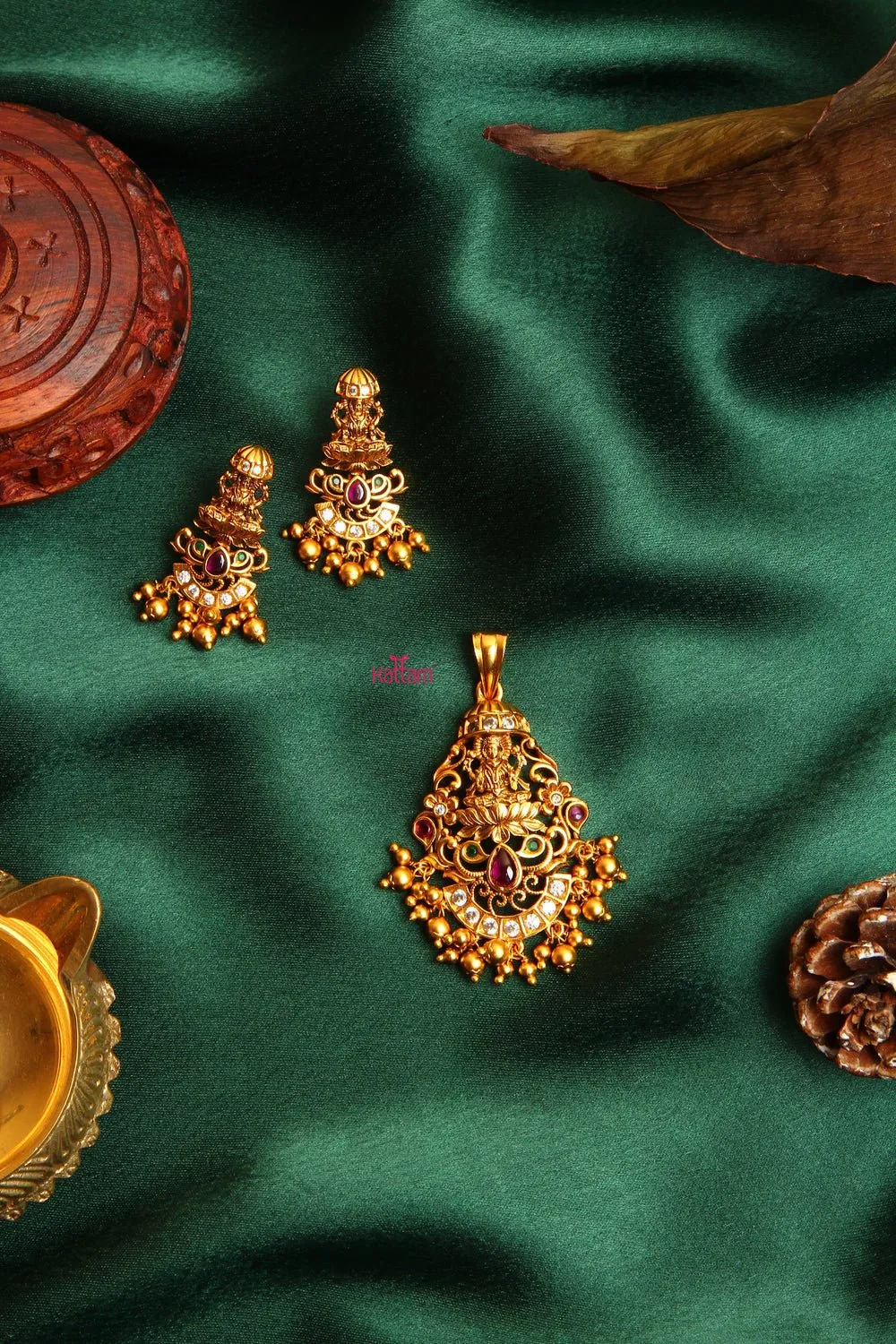 Goddess Lakshmi Pendant and Jhumka Set (No chain)