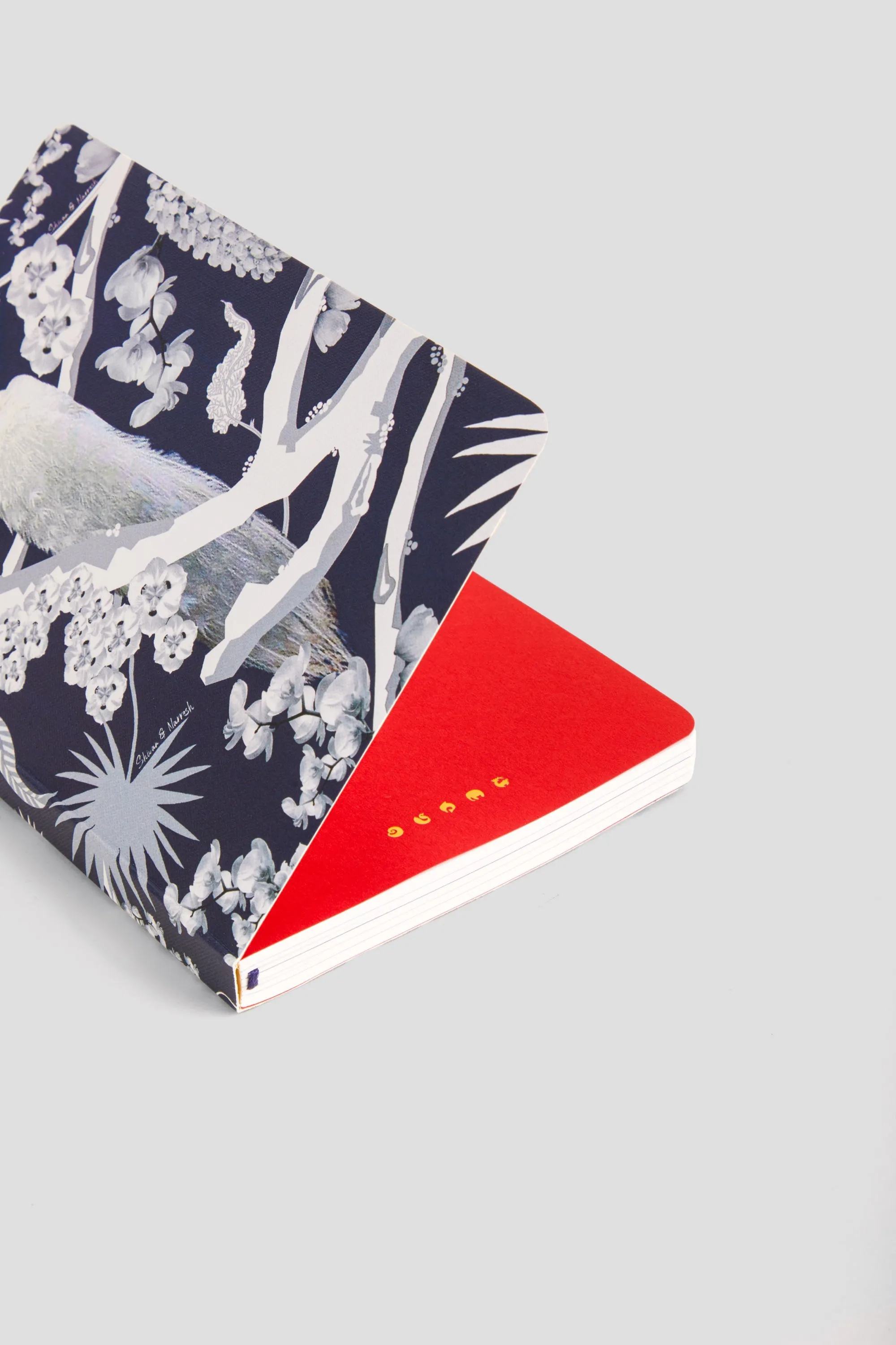 Izu Juno Notebook