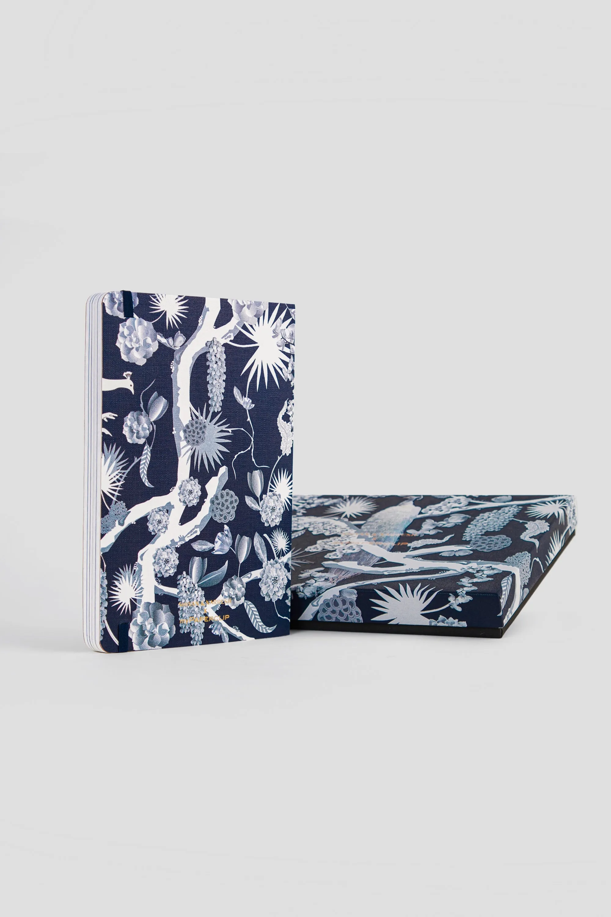 Izu Juno Notebook