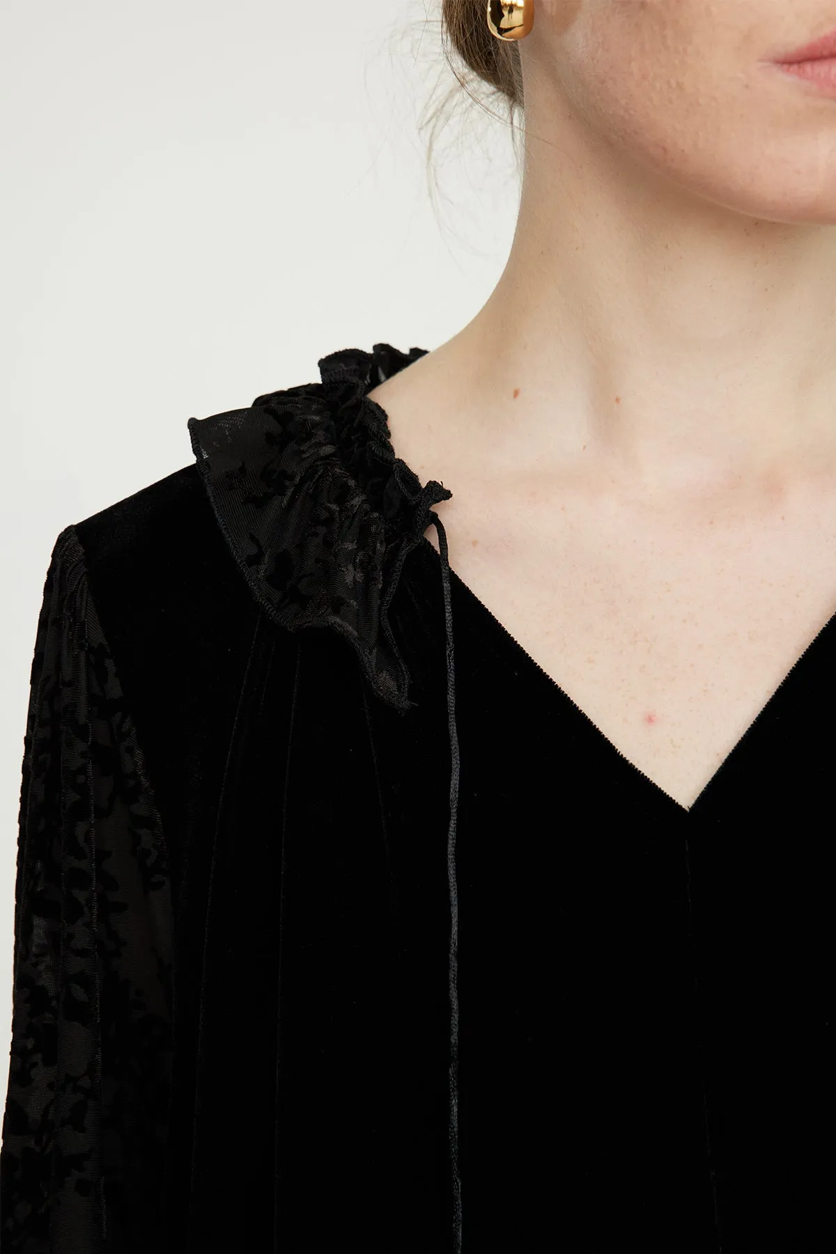 Lace Splice Cozy Elegant Long Sleeve Velvet Dress