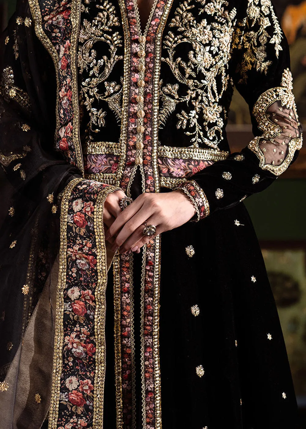 Niloufer Velvet Edit '23 by Mushq | PARI