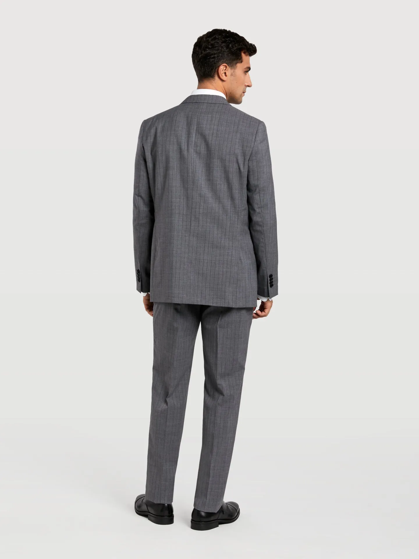 Slim fit business pinstripe suit